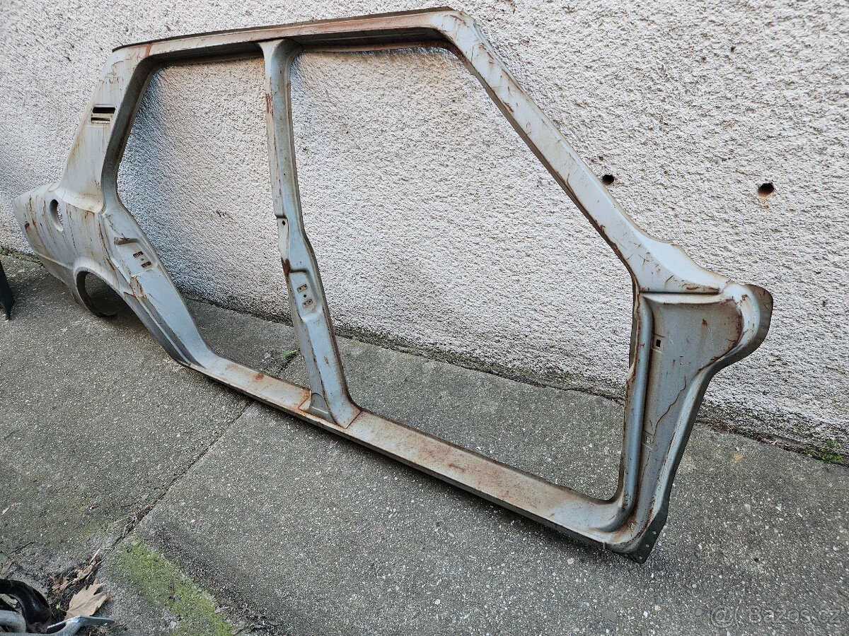 Škoda 105 120 130 postranice model M nová ČSSR - 3