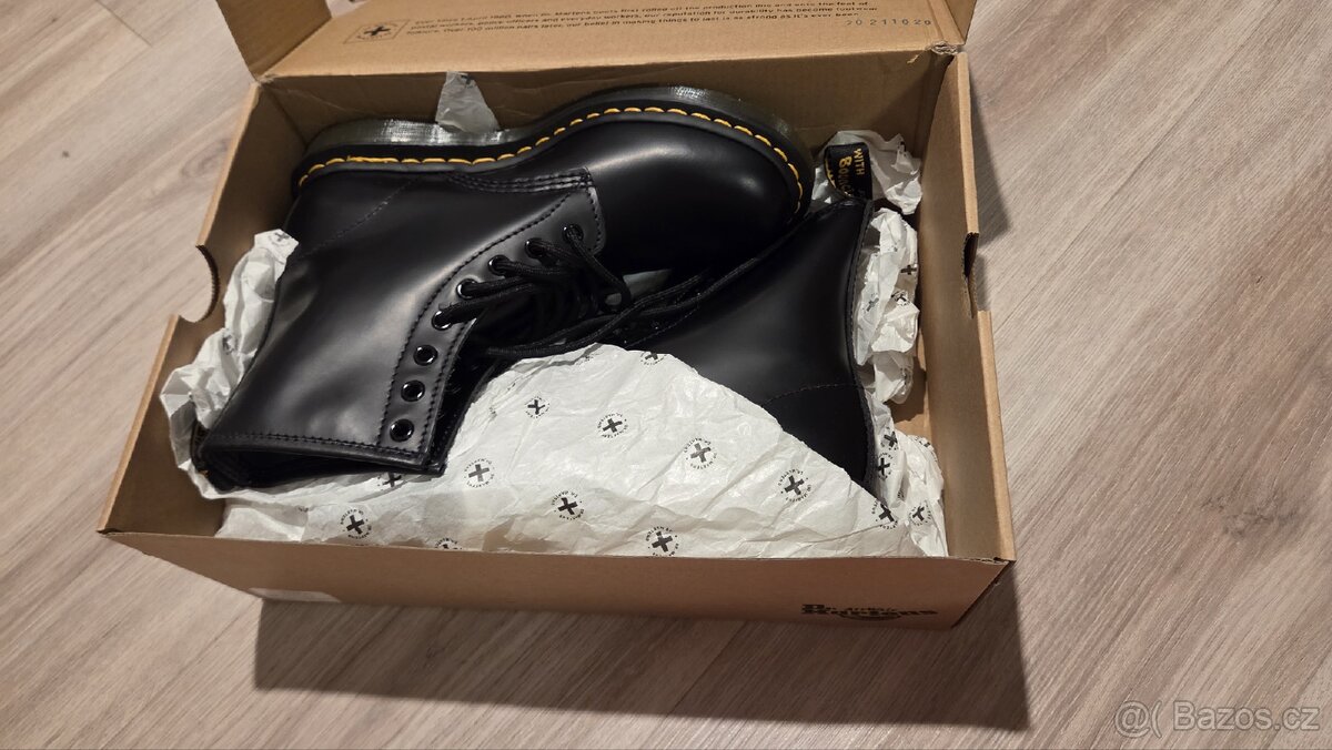 Dr. Martens - 3