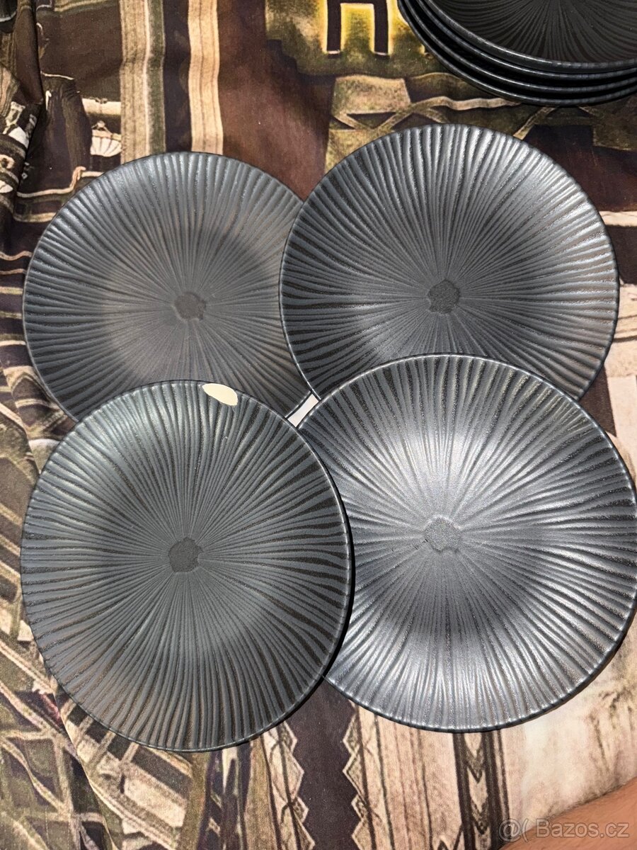 Sada keramickeho nadobi - 3