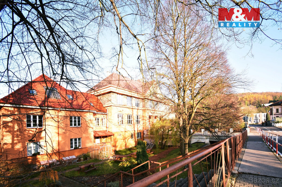 Prodej pozemku 1217 m², Komárov - 3
