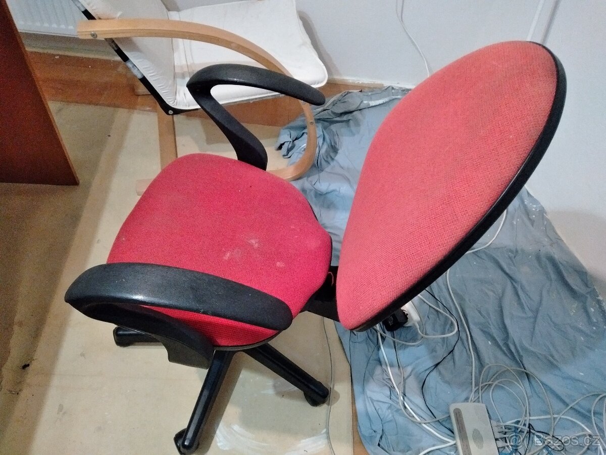 Prodám 3 druhy kancelářských židlí - 3