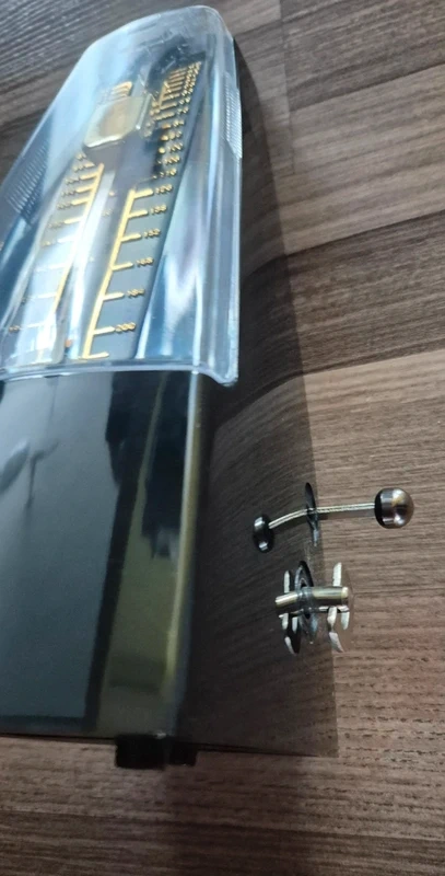 Nový metronom 22x10x10cm,balíkovna 50Kč - 3