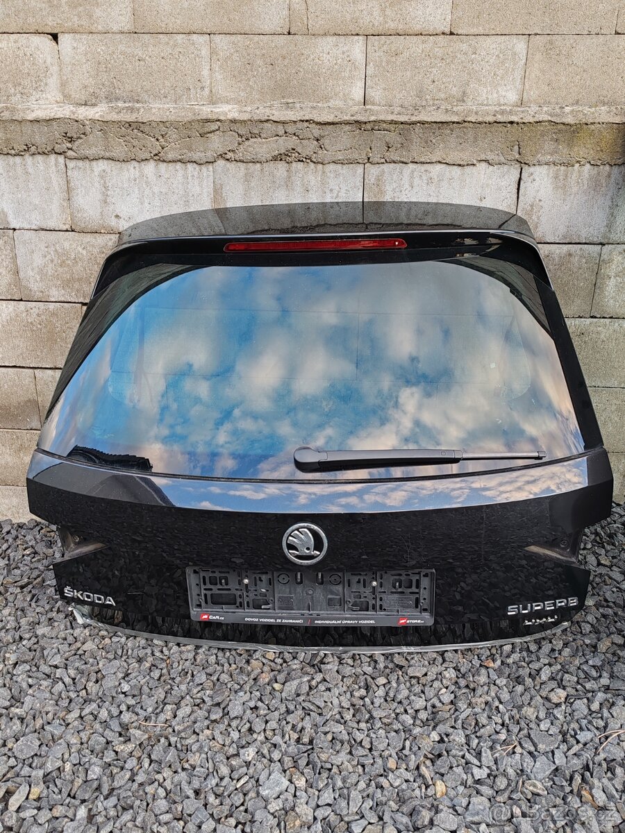 Škoda Superb III Kufrove dveře - 3