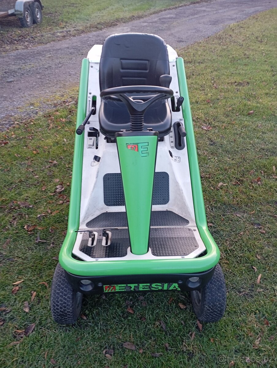 Etesia Bahia ( dvouválec Kawasaki) - 3
