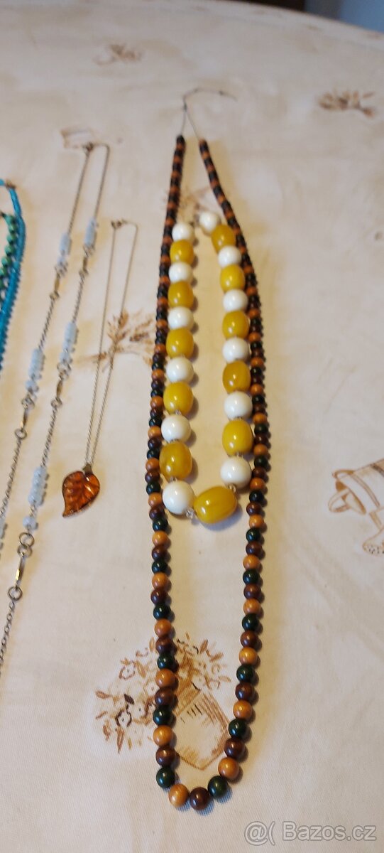 RETRO BIŽUTERIE - 3