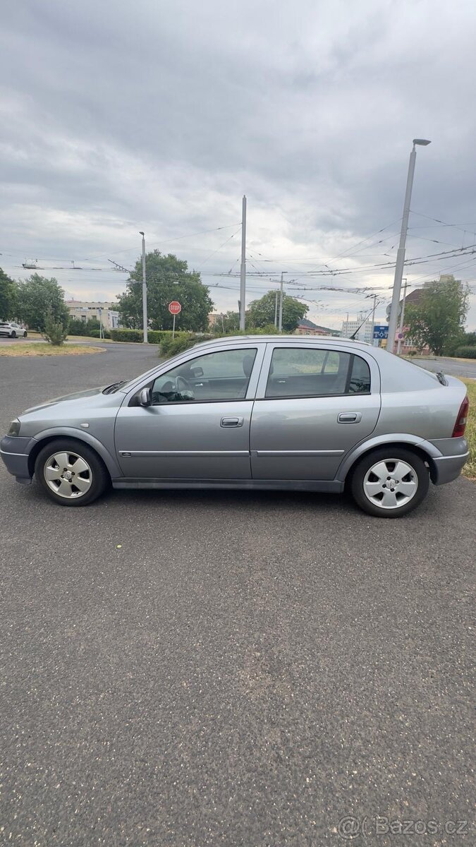 Prodám Opel Astra - 3