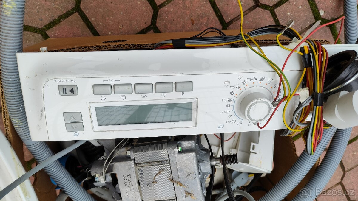 Náhradní díly z pračky Electrolux - 3