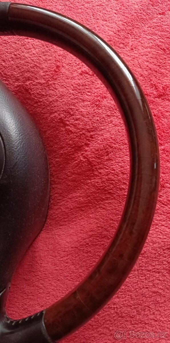 Drevený/polodrevený volant VW - 3