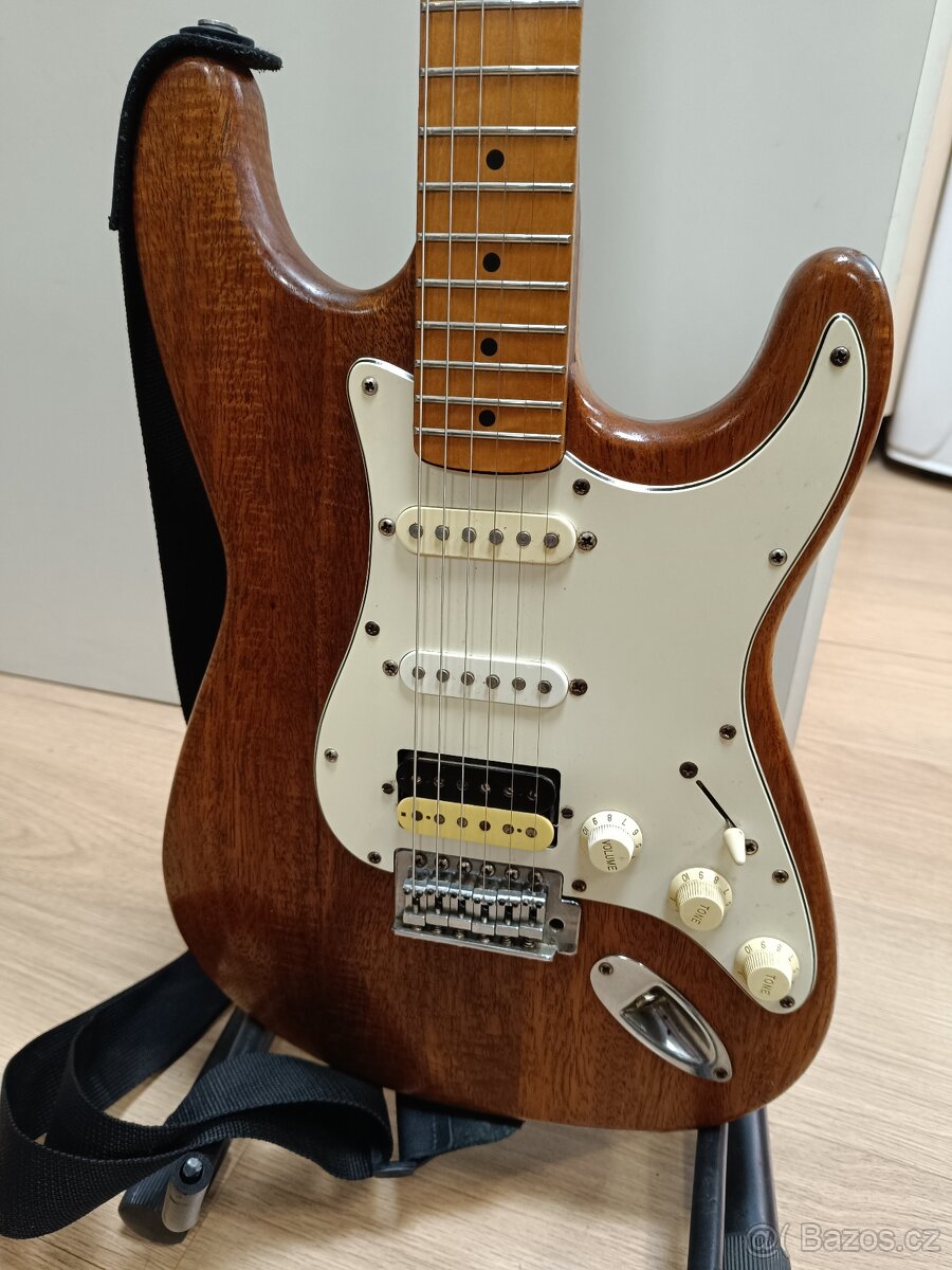 Prodám el.kytaru stratocaster - Kyjov - 3