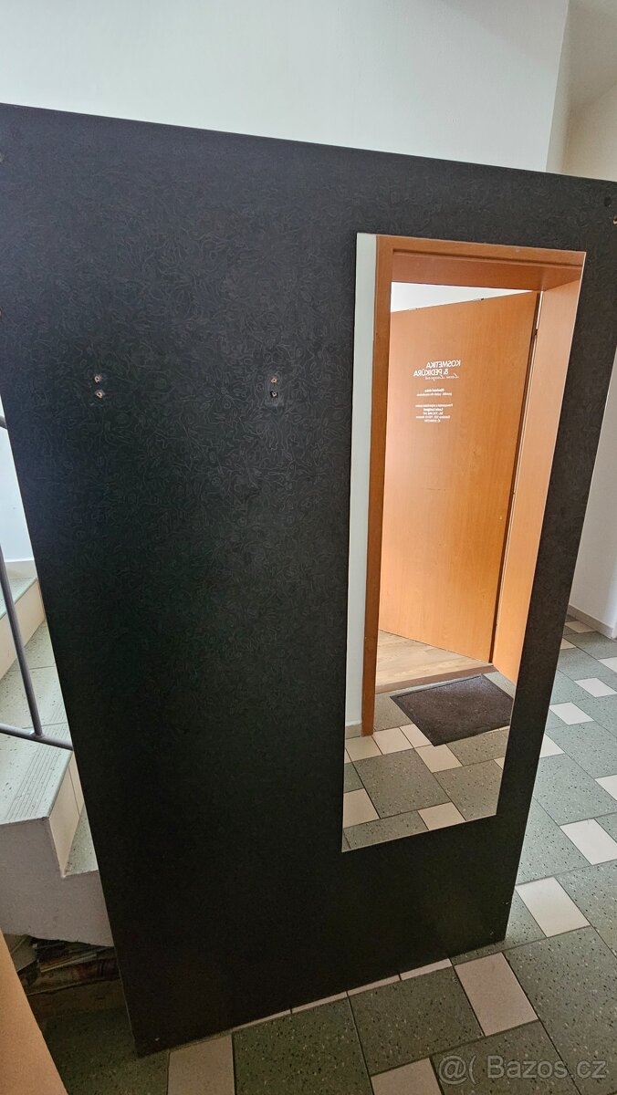 Recepce + věšák se zrcadlem - 3