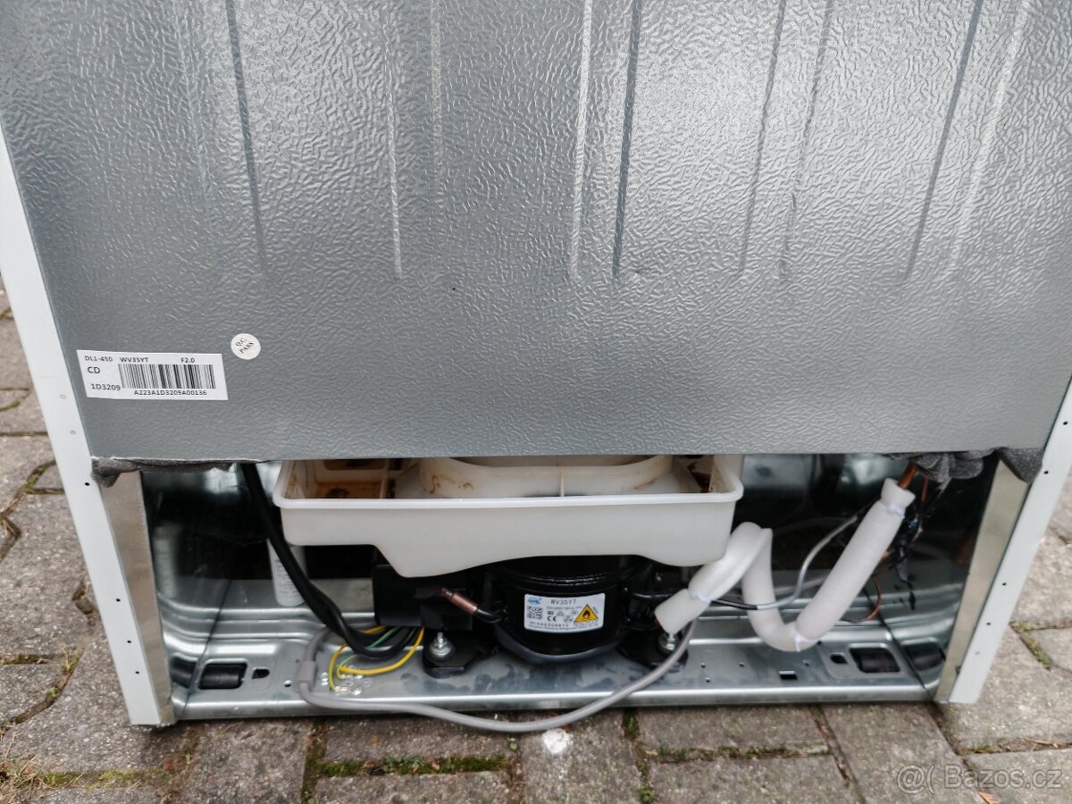 Velká lednice Candy - 3