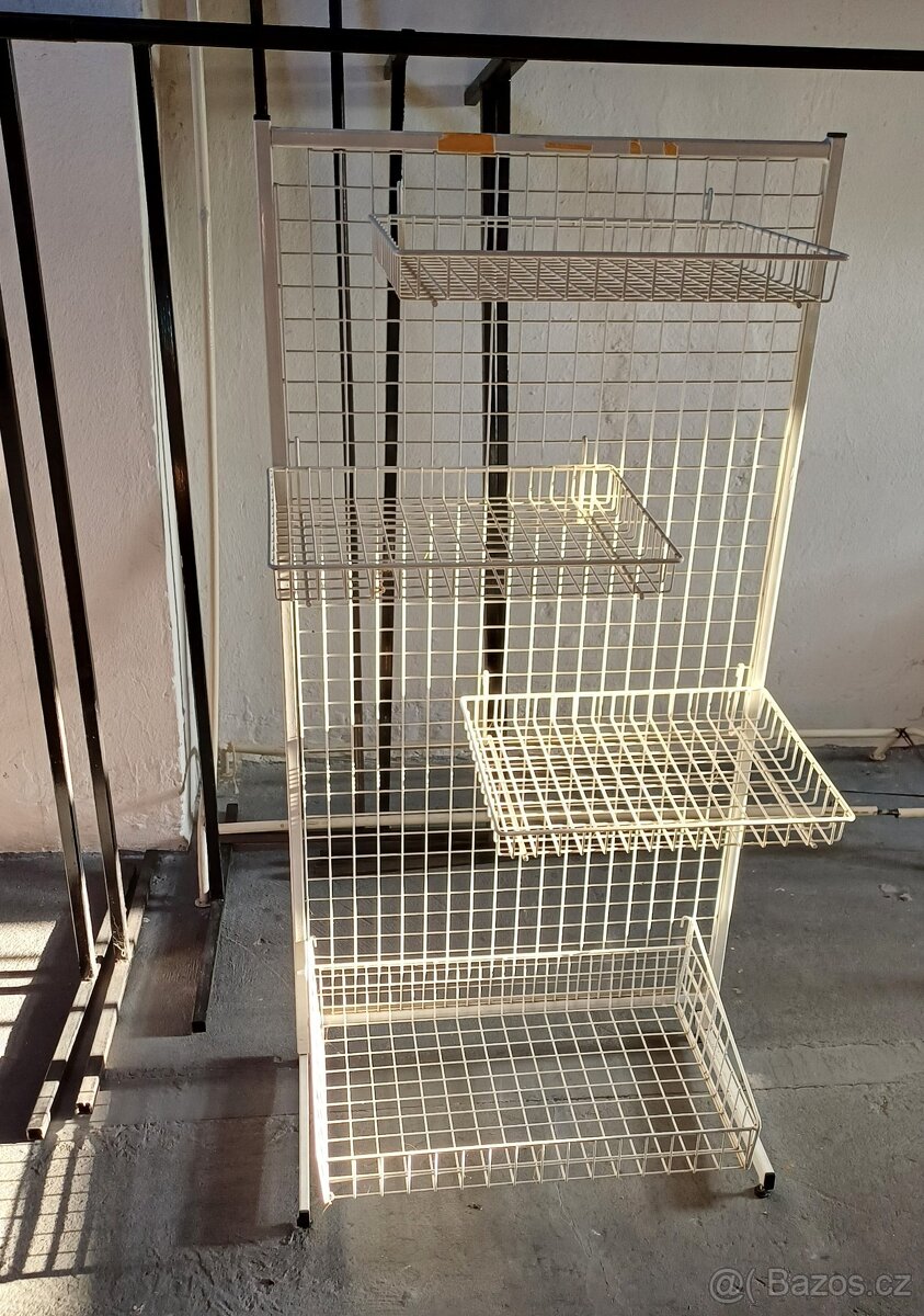 universální věšáky - 3