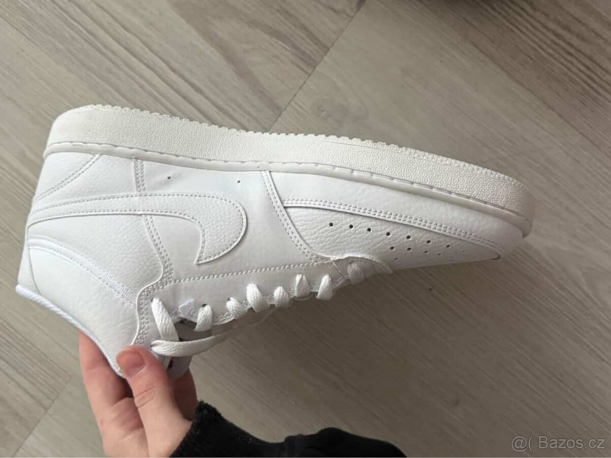 NIKE COURT VISION MID vel. 42,5 - 3