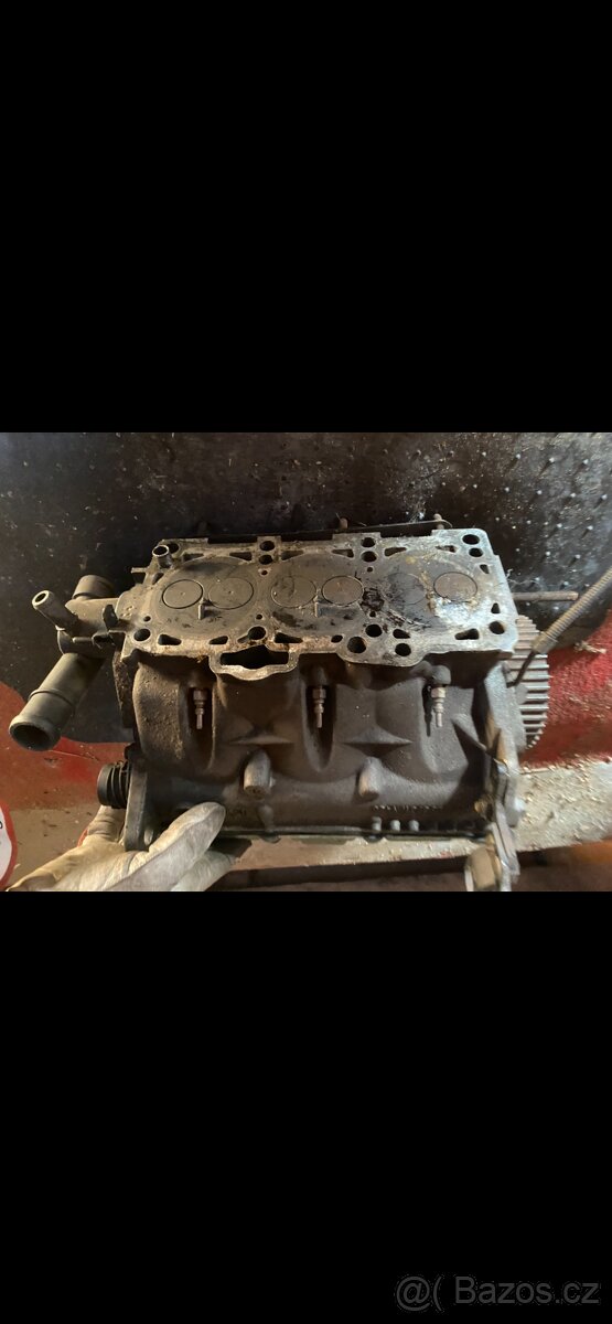 Hlava motoru Fabia 2 1.4tdi - 3