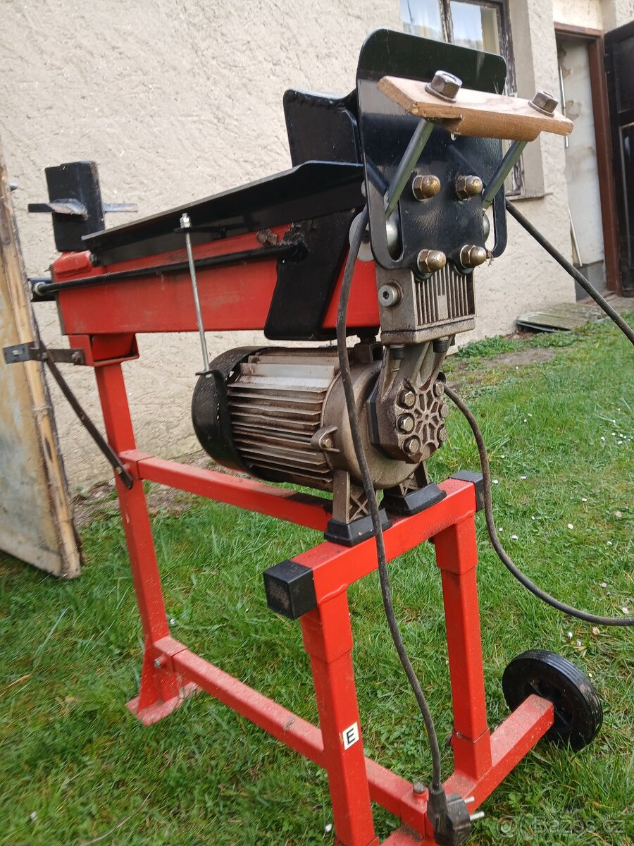 Štípačka dřeva - 3