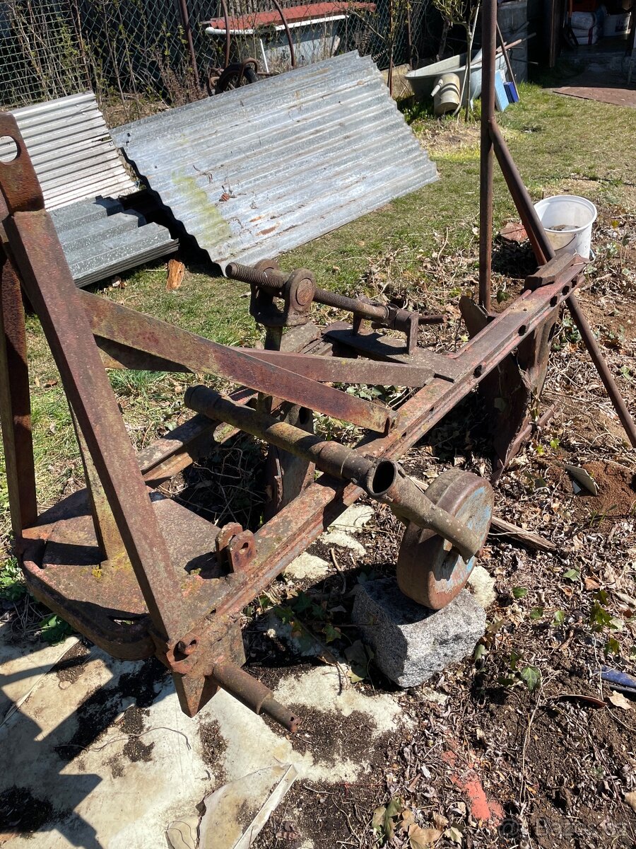 Dvouradliční pluh za traktor - 3