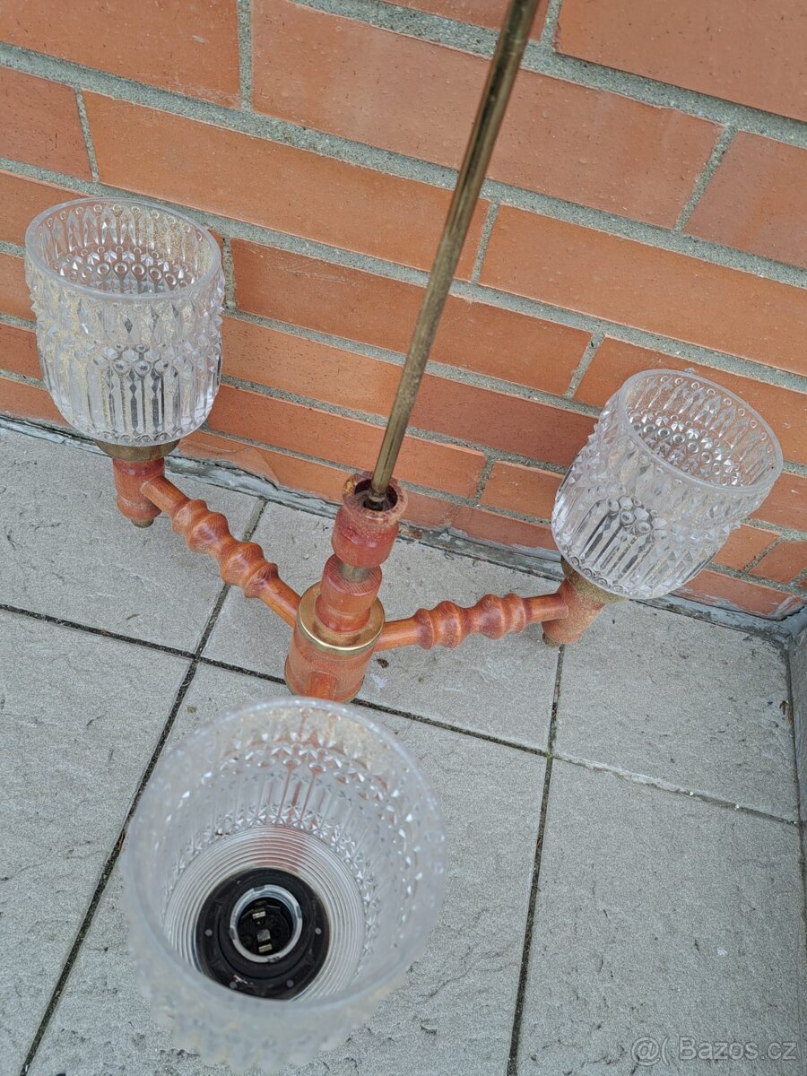 Lustr - 3