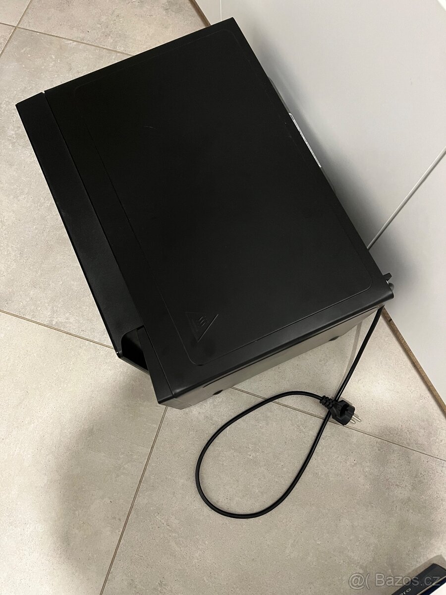 Mikrovlnka černá - 3