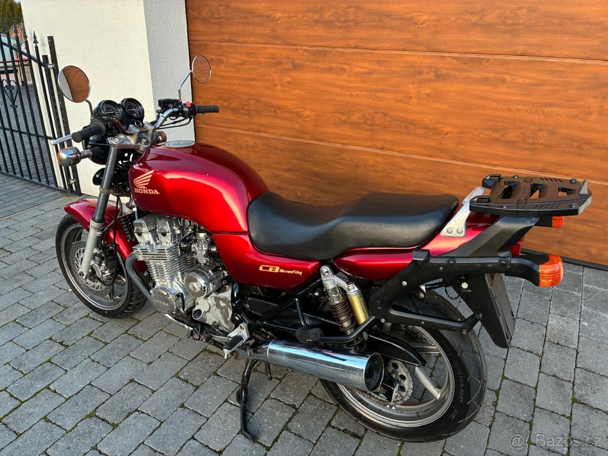 Honda CB 750 Seven Fifty - 3