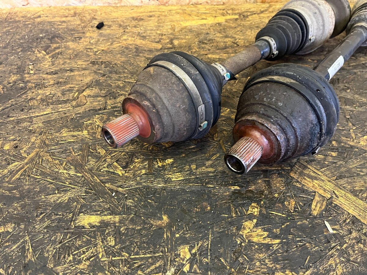 PŘEDNÍ POLOOSY VW TIGUAN 2.0 TDI 103KW 4X4 5N0407764A/763A - 3