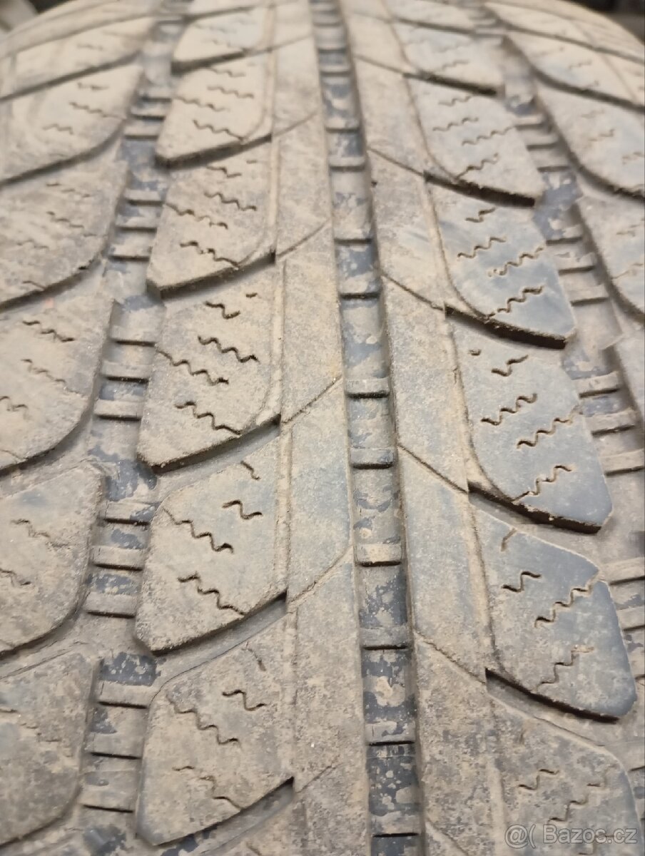 225/50 r17 zimni - 3