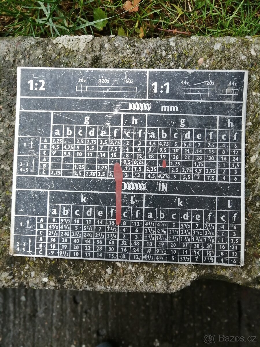 Prodám na soustruh SUI40 závitové a posuvové tabulky - 3