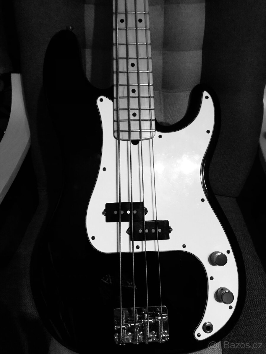 Baskytara Fender Precision bass - 3