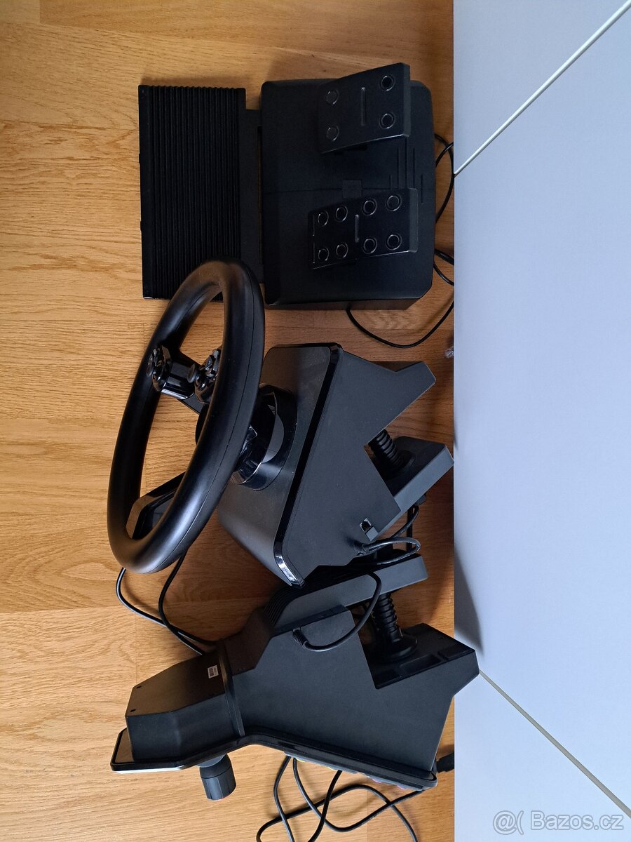 Volant logitech k Farming simulátoru - 3