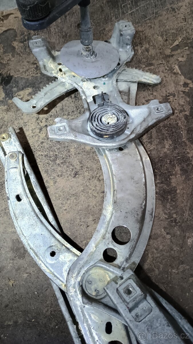 Passat B3 1989 stahovačky oken 2x přední - 3