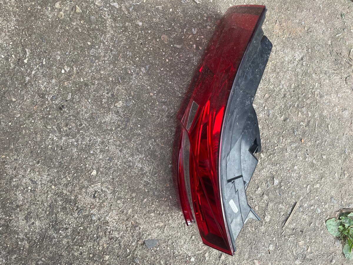 Světlo Superb 3 pravé - 3