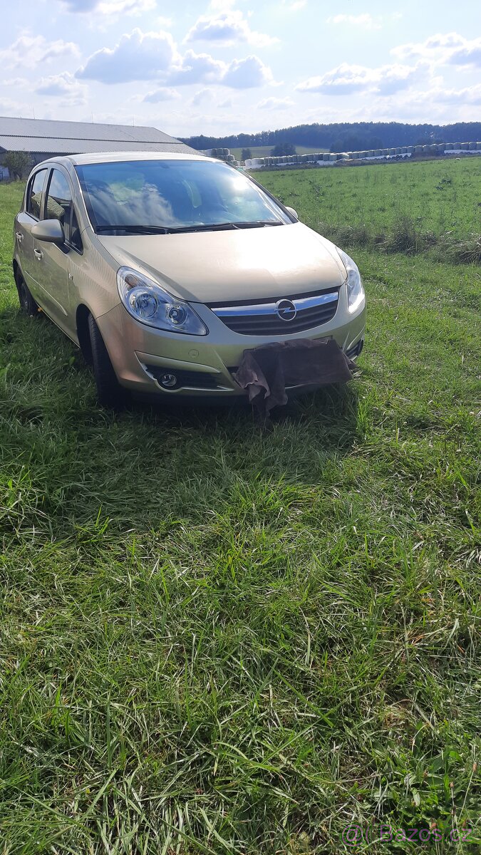 Opel corsa D - 3