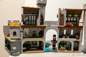 Lego Hrad Lvího rytíře 10305 - 3