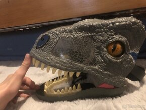 Dinosauří Helma s drápama - 3