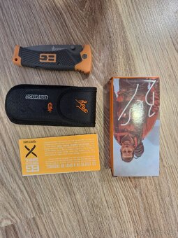 Gerber Bear Grylls skládací nůž šedý
Nový - 3
