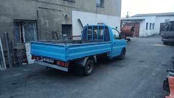 Půjčovna K zapůjčení valník do 3,5 t Hyundai H1 - pronáje. - 3