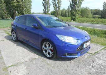 Ford Focus 2,0 ST 184 kW Serviska benzín - 3