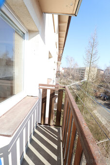 Milovice, pronájem bytu 1+1, 28 m2 + balkón 2 m2, okr. Nymbu - 3