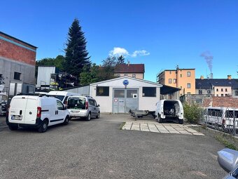 Pronájem autoservis + 3 byty 2+kk - 3