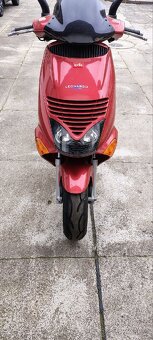 Skútr Aprilia Leonardo 125 - 3