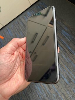Apple iPhone 11 64GB černý - 3