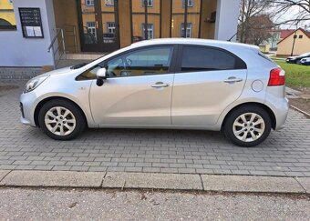 Kia Rio 1,1 CRDi Comfort nafta manuál 55 kw - 3