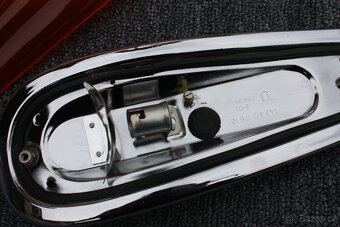 Tatra 603/2 - Pravý přední blikač (nepoužitá uloženka) - 3