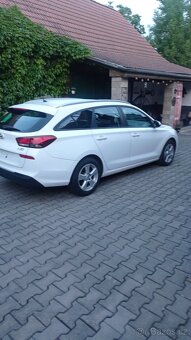 Hyundai i30 combi 1.0,88 kw - 3