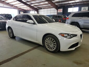 2021 Alfa Romeo Giulia Sport 2.0 AWD - 3