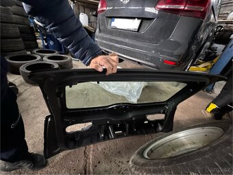 Zadní páté dveře bmw i3, včetně skla - víko kufr - 3