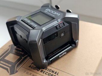ZOOM F3 + SmallRig F3 - 3