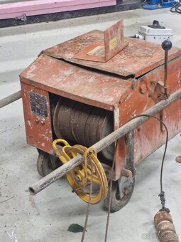 Stavební vrátek - 3