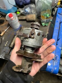 Rozdělovač VEB robur - 3