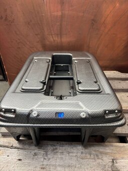 Zavážecí loďka Carp Madness - 3