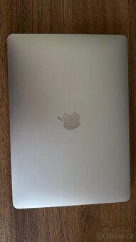 MacBook Air 2020 - M1, 128GB SSD, 8GB RAM - 3